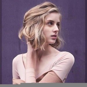 Meet your Posher, Wayne